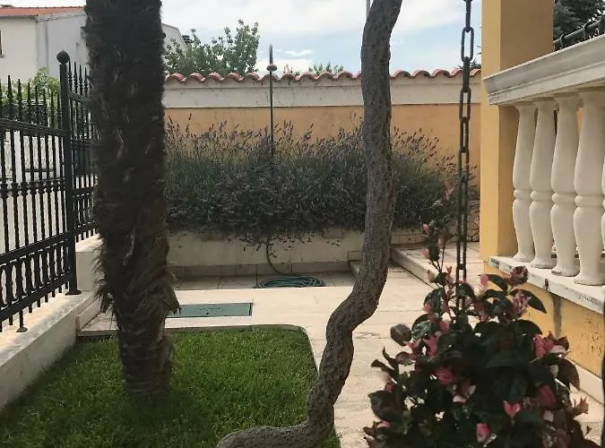 Rojana Апартаменты Водице