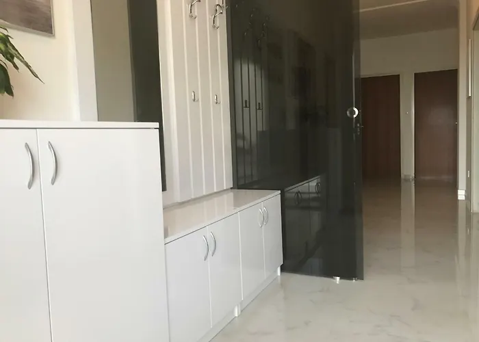 Rojana Апартаменты