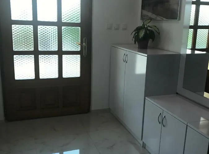 Апартаменты Rojana