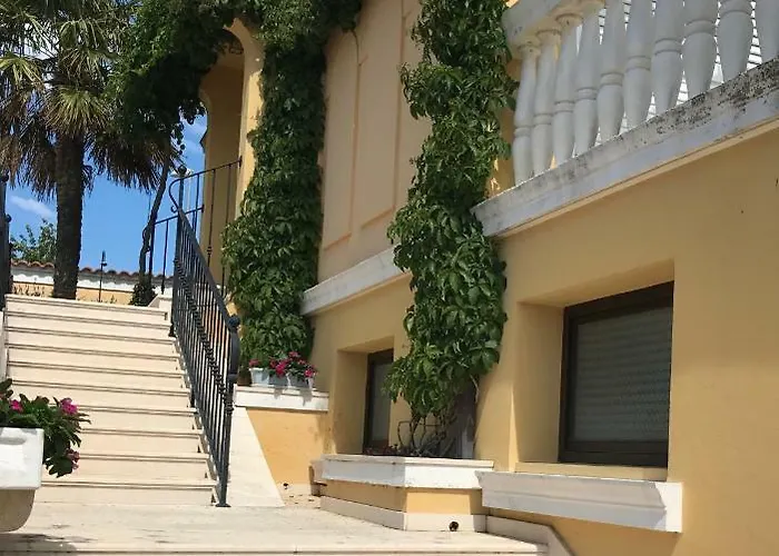 Апартаменты Rojana Водице