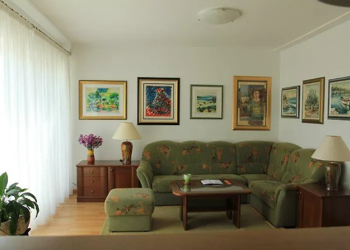 Rojana Апартаменты