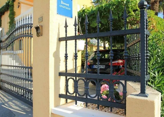 Апартаменты Rojana *